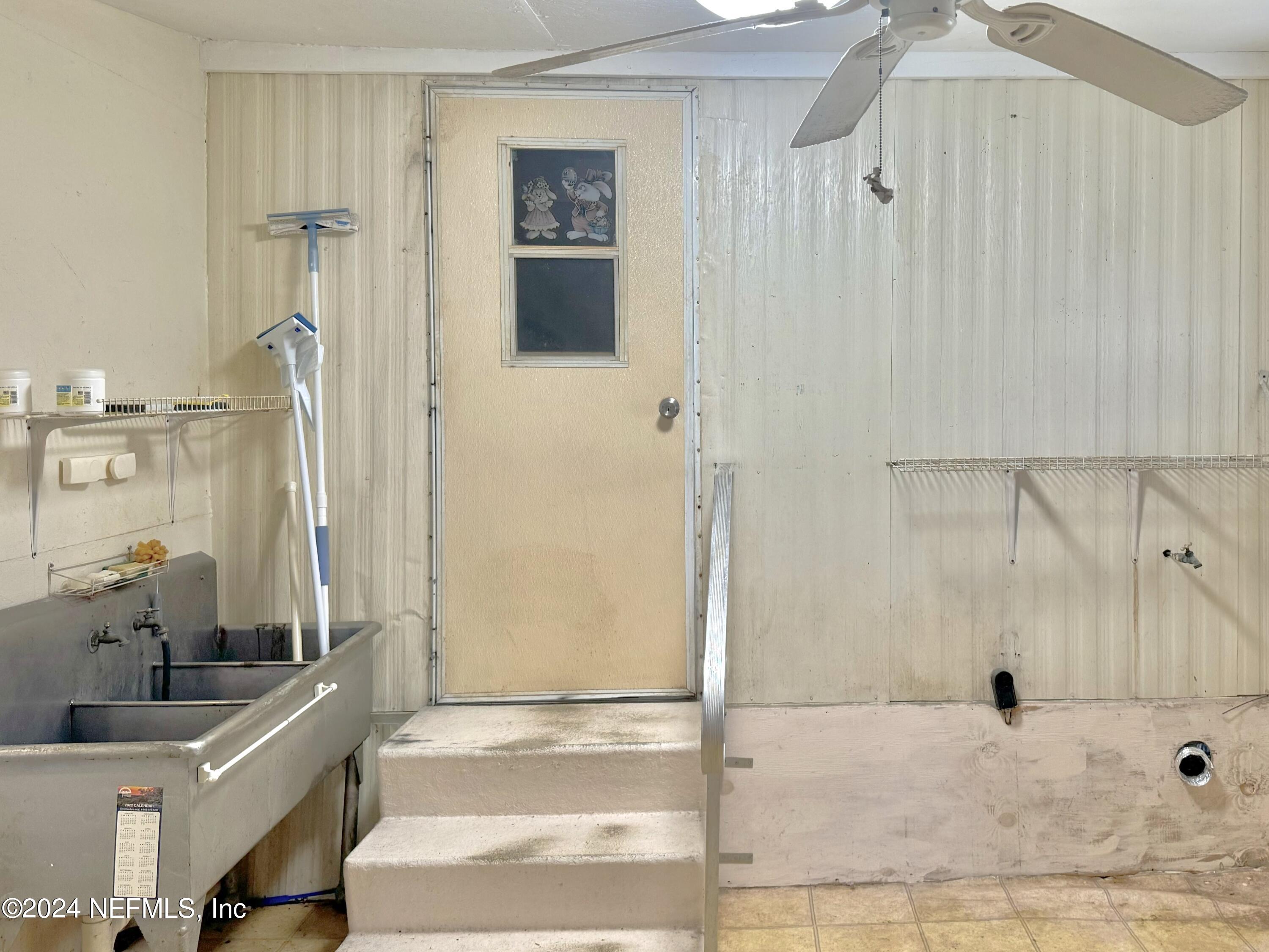 779 Ridgeline Road Satsuma, FL 32189 - Photo 23 of 43 Utility Room View 2