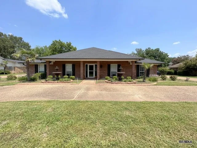 $2,500 | 115 Dover Court, Bossier City, LA 71111