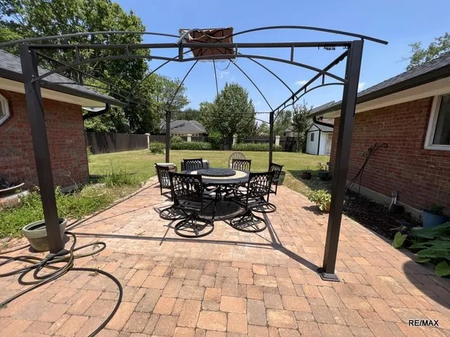 $2,500 | 115 Dover Court, Bossier City, LA 71111