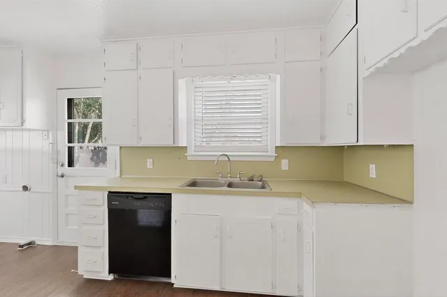 $1,550 | 11122 Stallcup Drive, Dallas, TX 75228