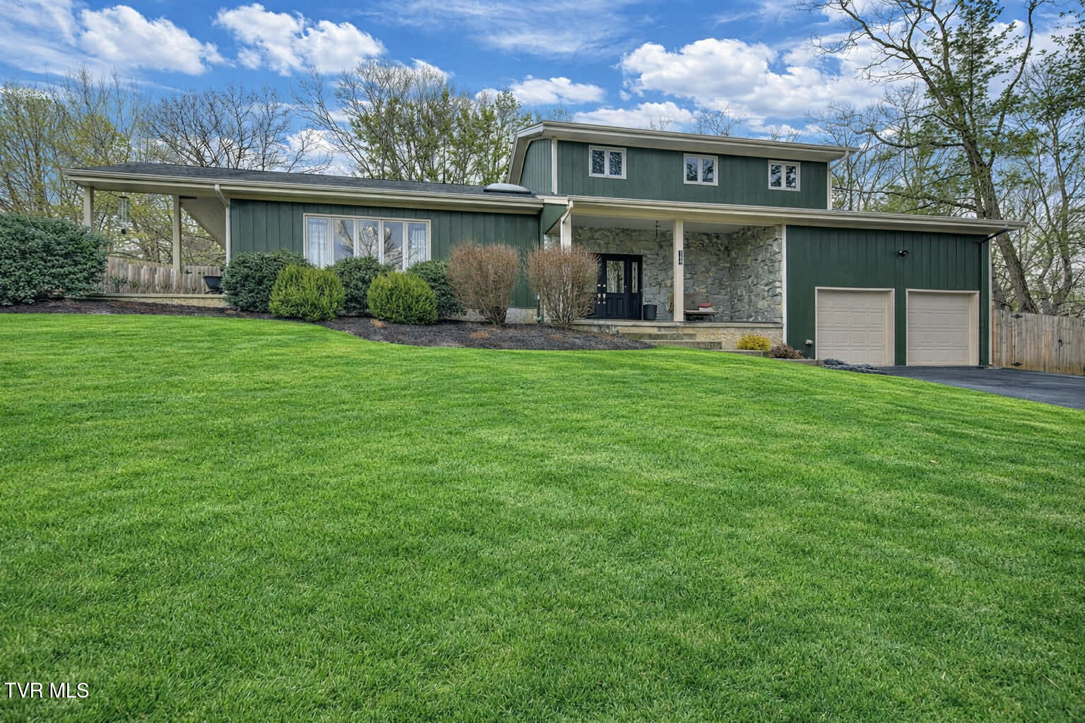 149 Kingsbridge Bristol, TN 37620 - Photo 3 of 61 149 Kingsbridge DOM-62