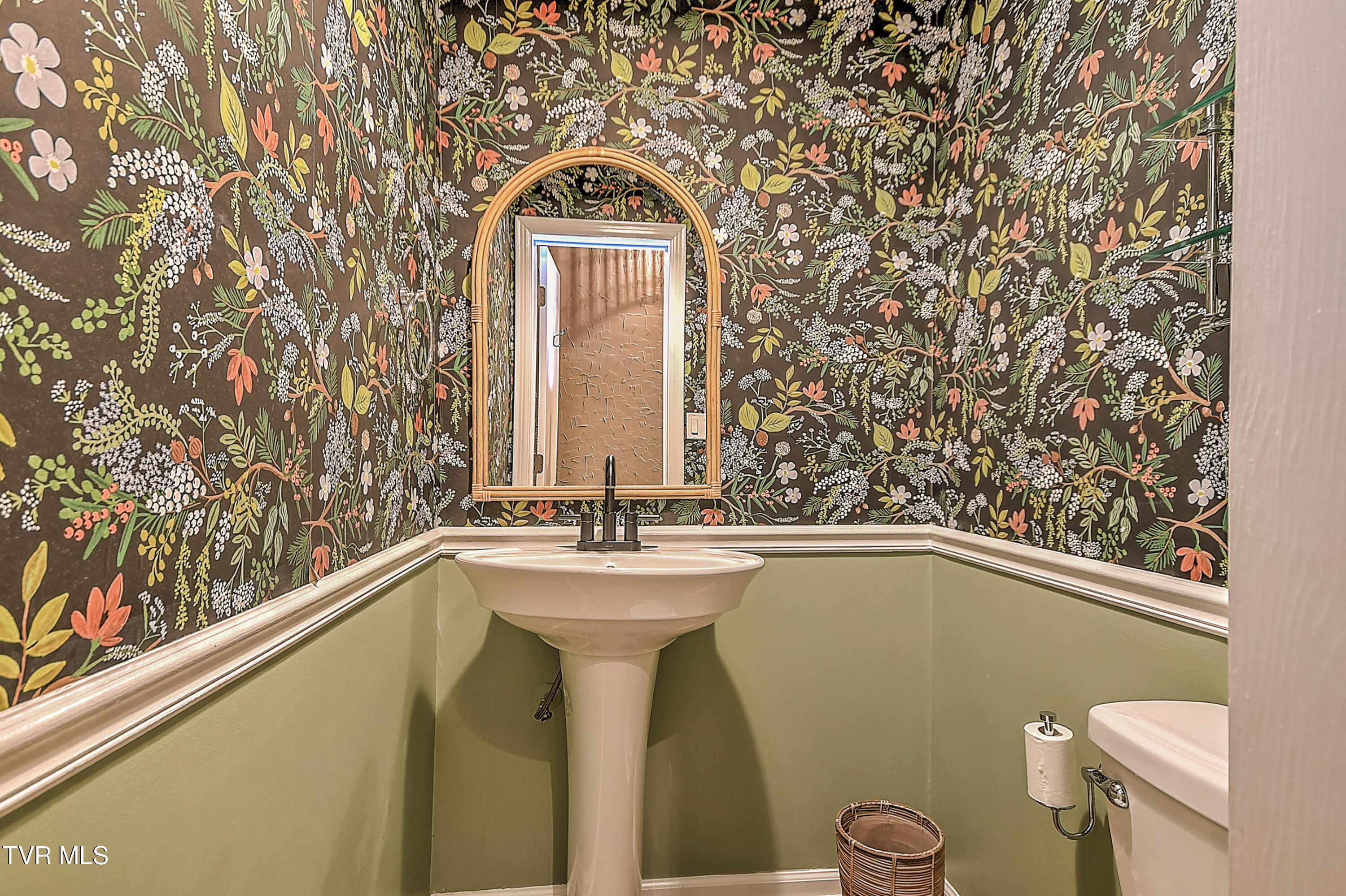 149 Kingsbridge Bristol, TN 37620 - Photo 35 of 61 149 Kingsbridge DOM-34