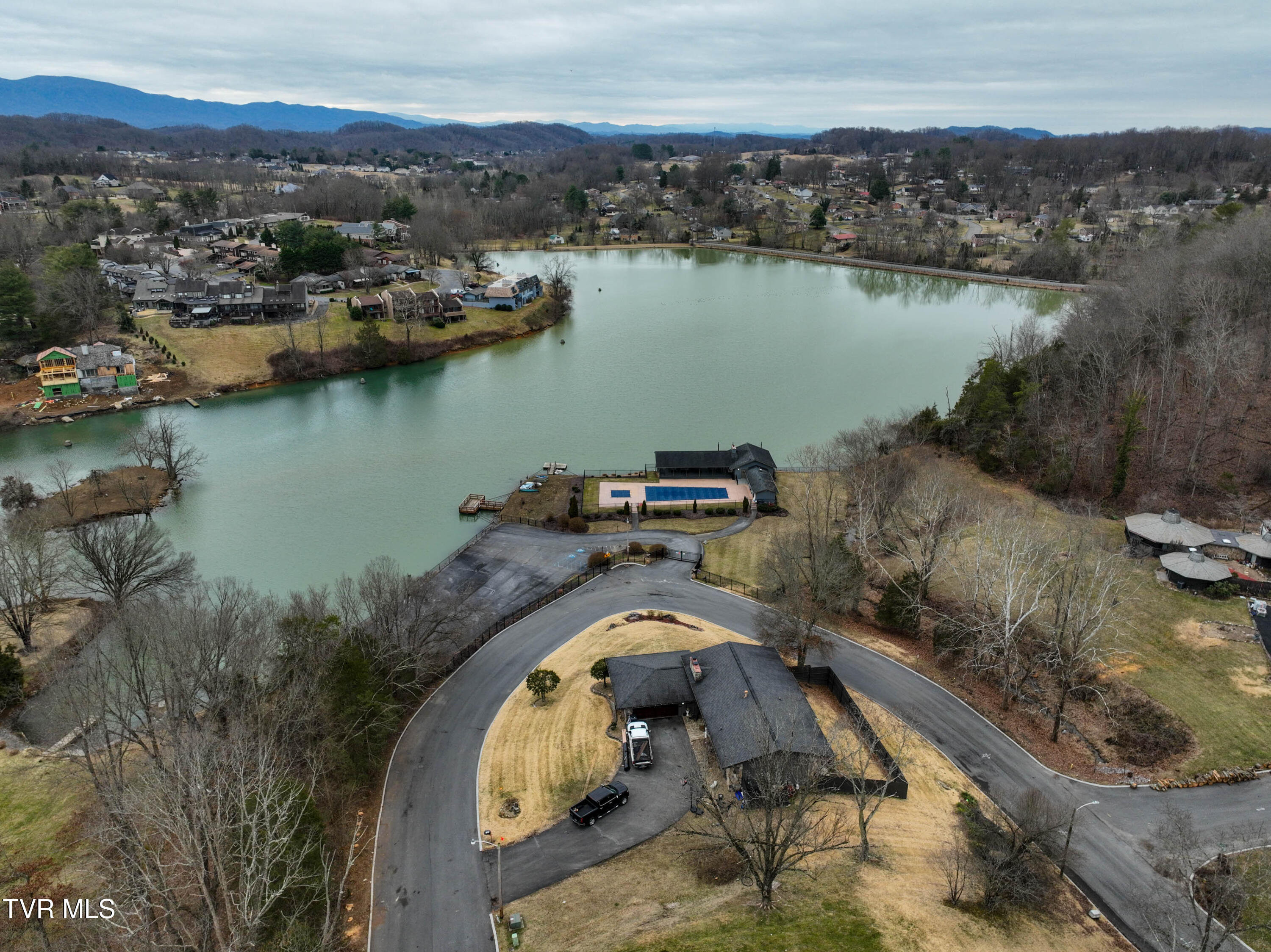 149 Kingsbridge Bristol, TN 37620 - Photo 5 of 61 149 Kingsbridge Drone DOM-11
