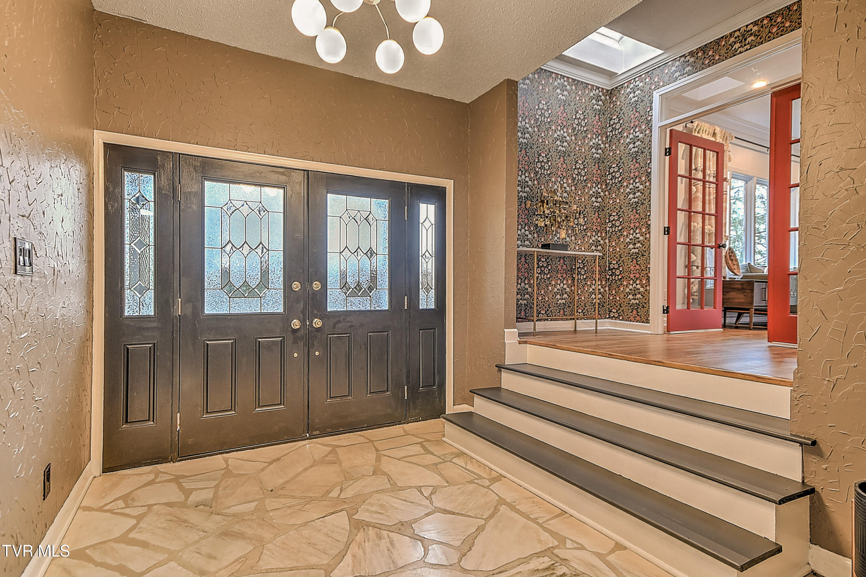 149 Kingsbridge Bristol, TN 37620 - Photo 7 of 61 149 Kingsbridge DOM-6