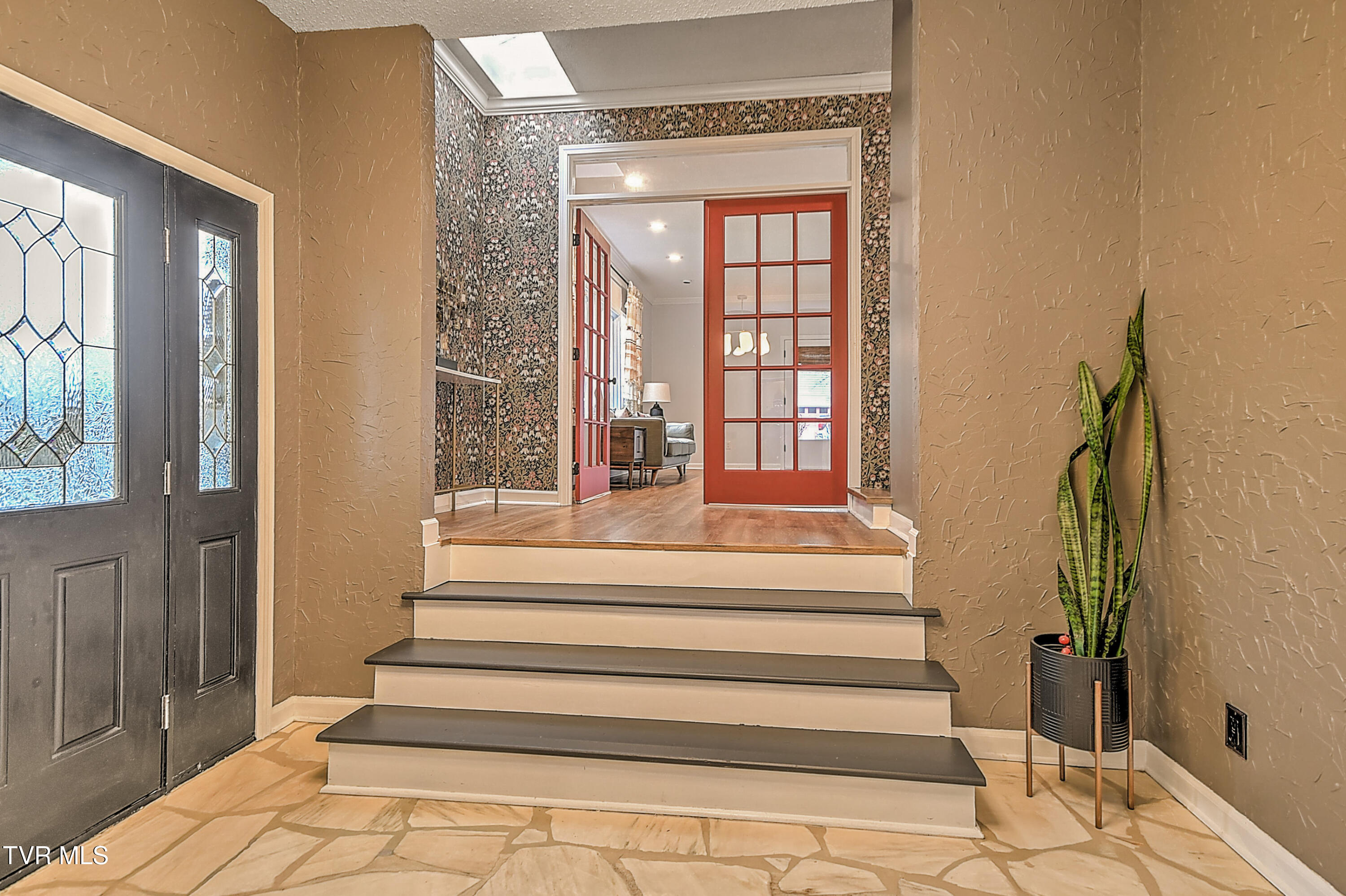 149 Kingsbridge Bristol, TN 37620 - Photo 8 of 61 149 Kingsbridge DOM-7