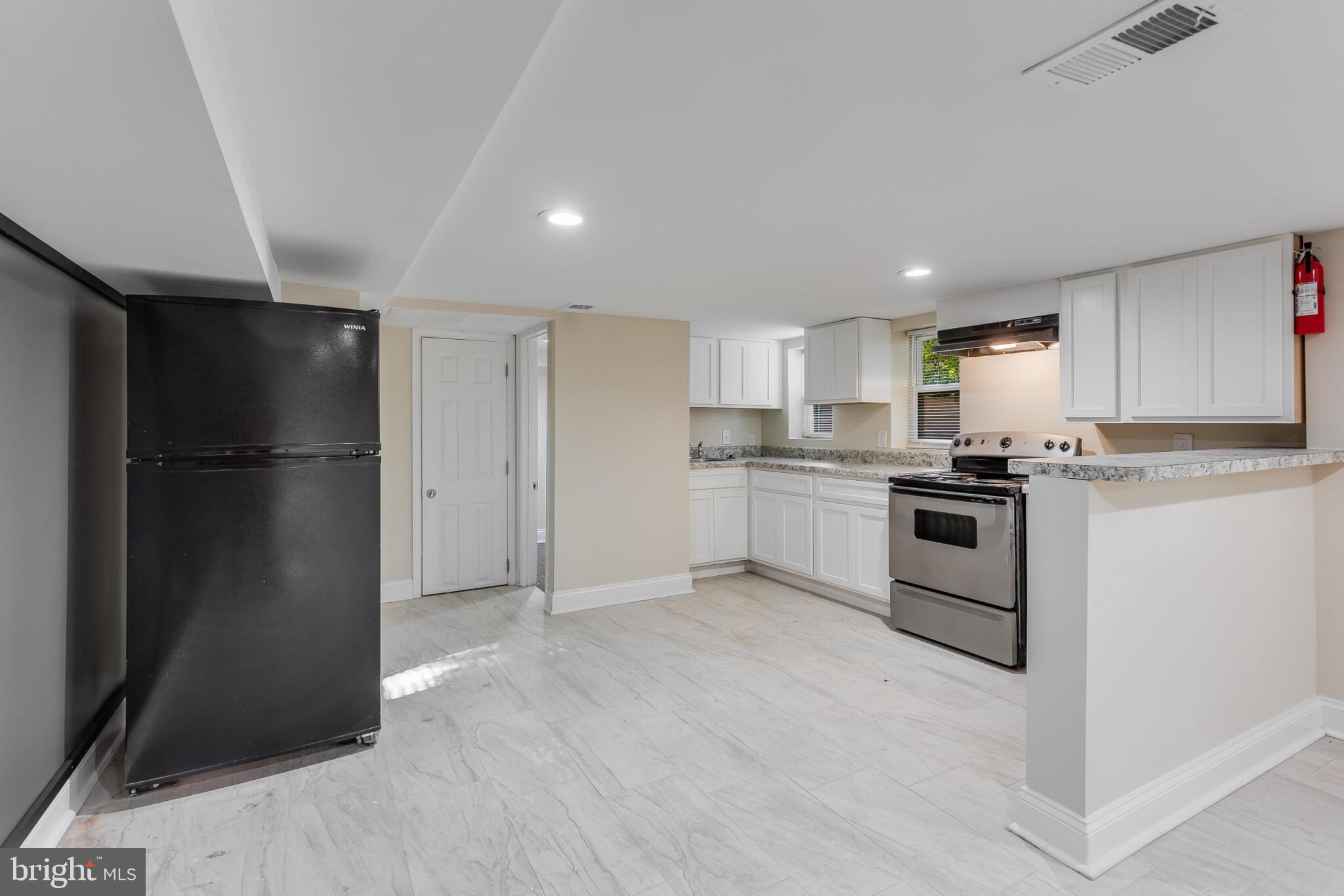 6211 Frederick Road Catonsville, MD 21228 - Photo 24 of 34