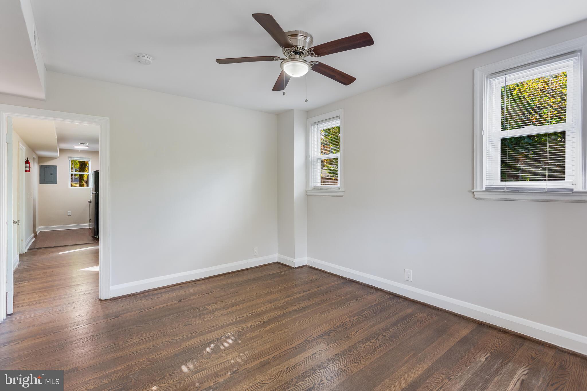 6211 Frederick Road Catonsville, MD 21228 - Photo 7 of 34
