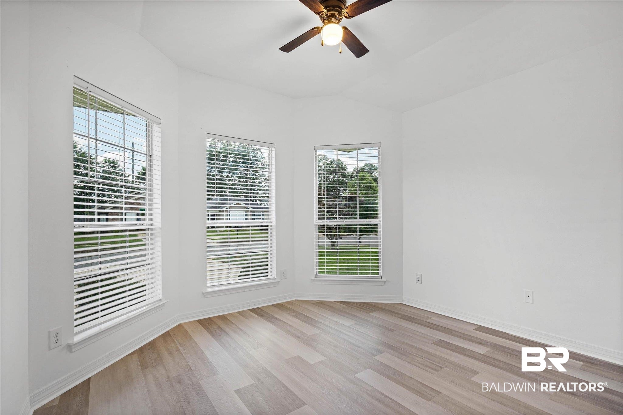 8980 Spring Grove North Mobile, AL 36695 - Photo 14 of 24 Empty room