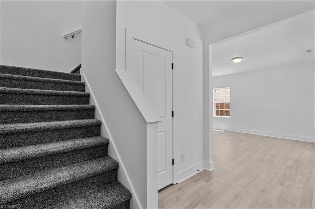 305 Beach Street High Point, NC 27260 - Photo 4 of 31