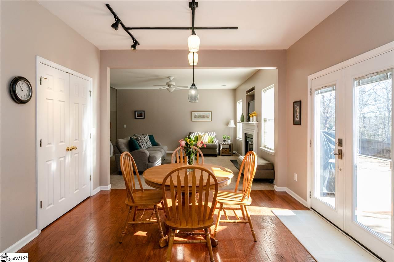 302 Ridgebrook Way Greenville, SC 29605 - Photo 9 of 34 Gallery Image 9
