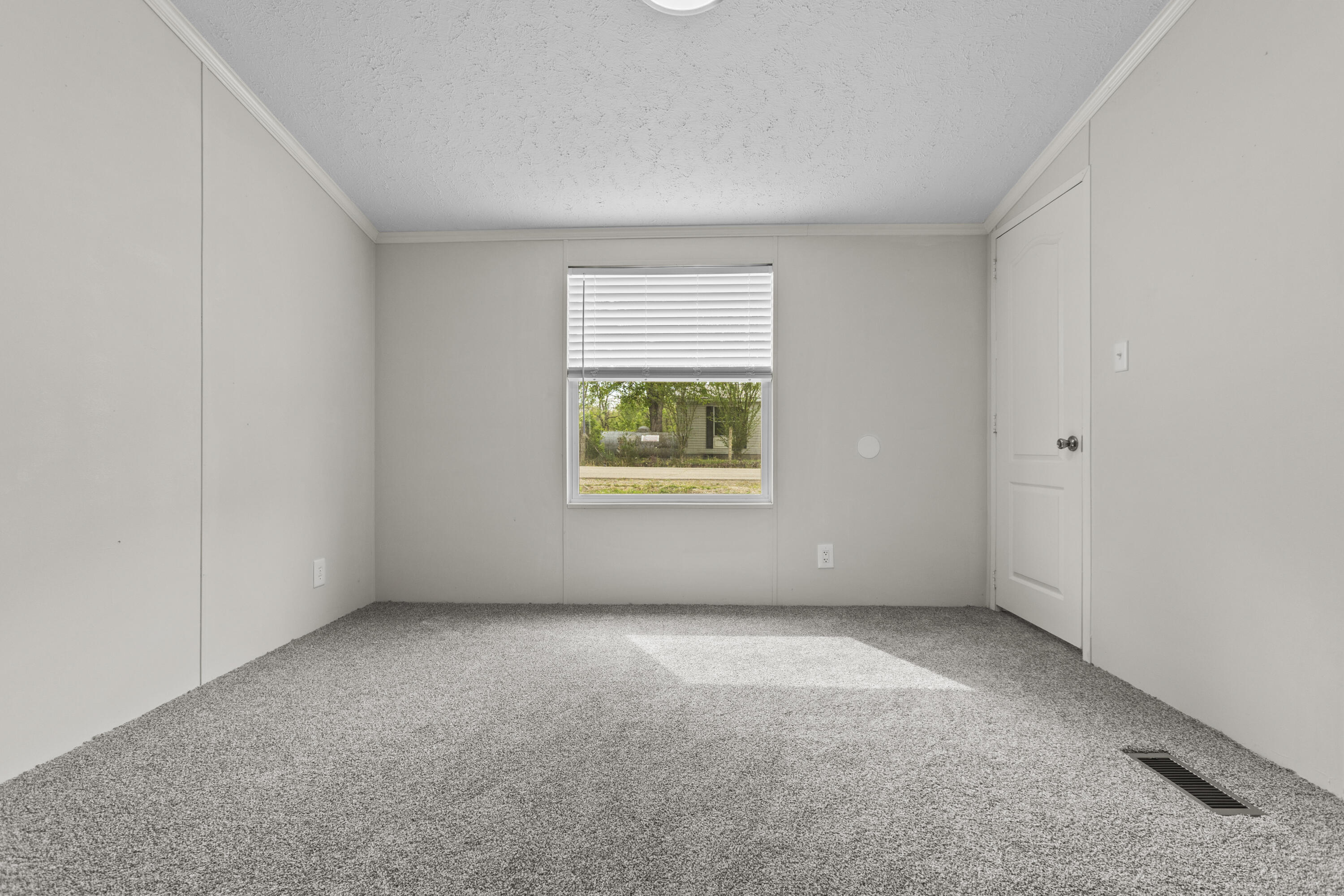 1074 Jones Road Clay City, KY 40312 - Photo 11 of 34 Primary Bedroom