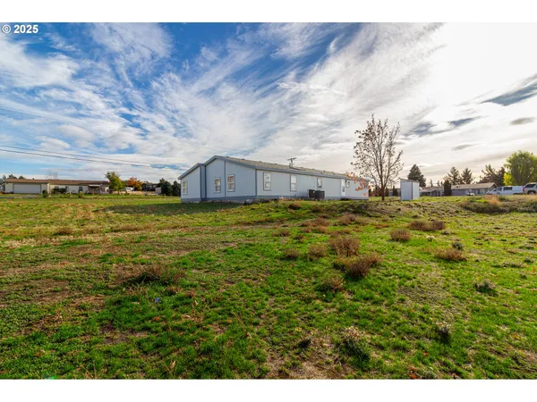 $399,900 | 30683 Spring Court, Hermiston, OR 97838