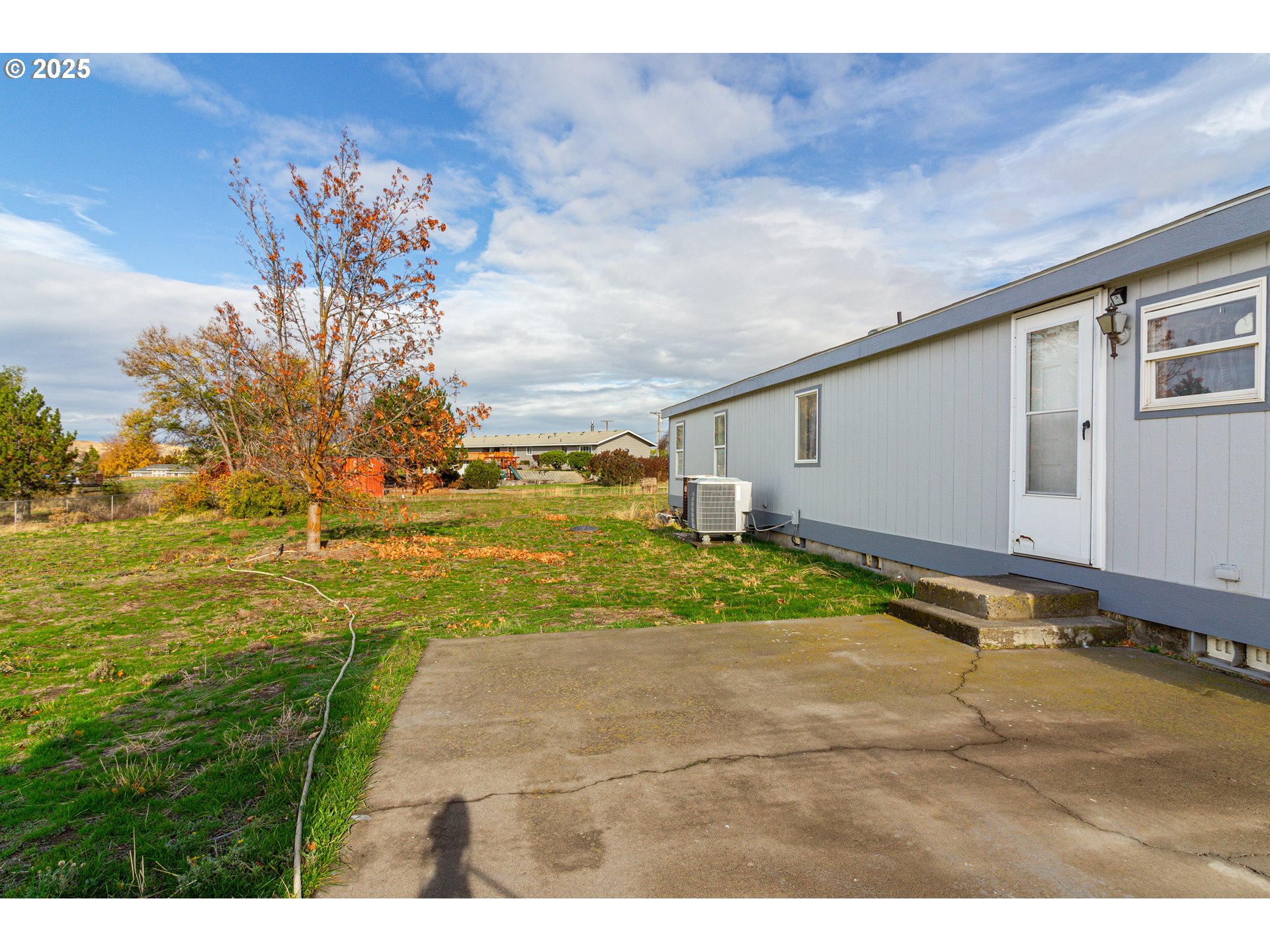 30683 Spring Court Hermiston, OR 97838 - Photo 27 of 29 a view of an outdoor space