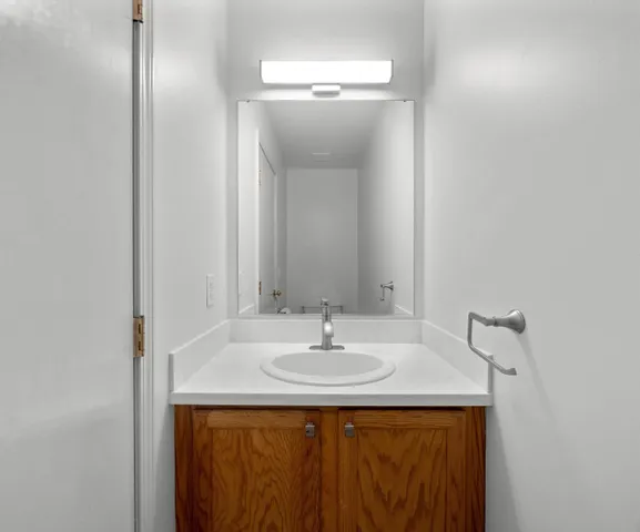 $3,200 | 905 Wildt Street, Ann Arbor, MI 48103