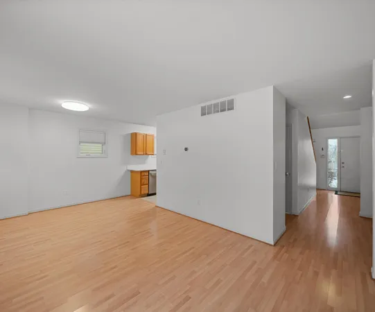 $3,200 | 905 Wildt Street, Ann Arbor, MI 48103