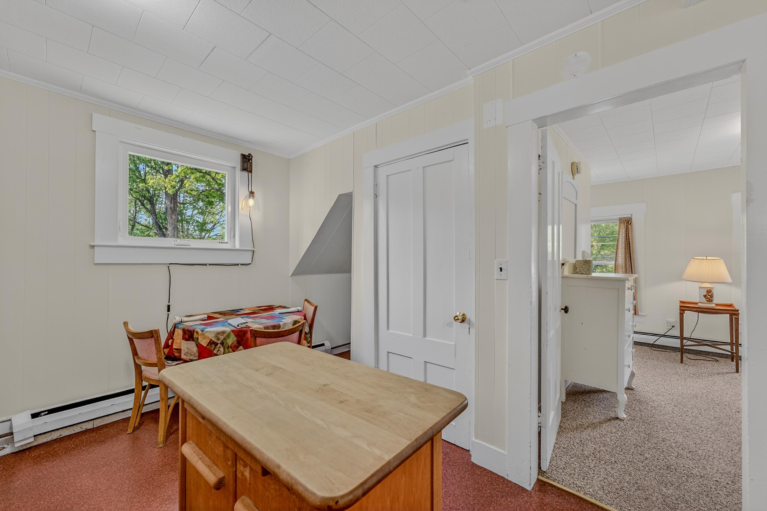 91 Meadow Street Bethlehem, NH 03574 - Photo 10 of 44