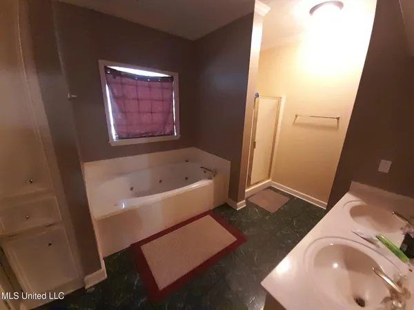 $234,000 | 133 Wildwood Boulevard, Jackson, MS 39212