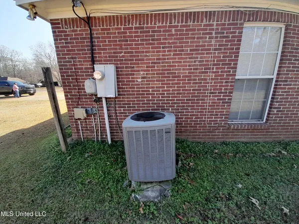 $234,000 | 133 Wildwood Boulevard, Jackson, MS 39212