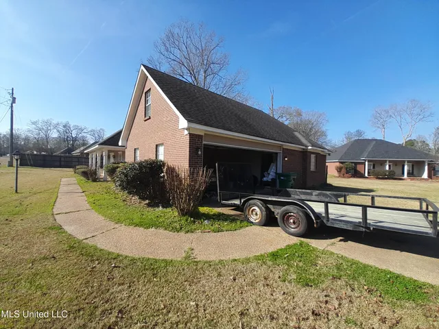 $244,900 | 133 Wildwood Boulevard, Jackson, MS 39212