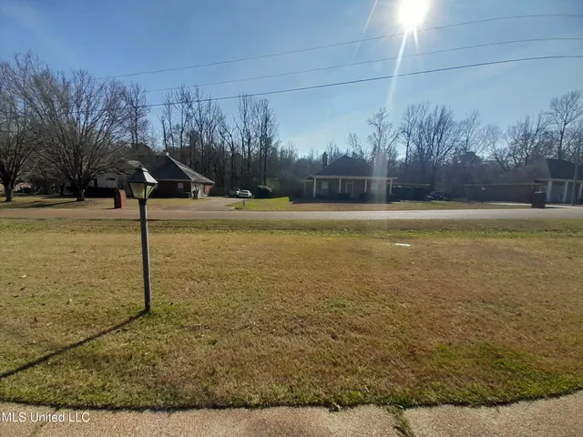 $244,900 | 133 Wildwood Boulevard, Jackson, MS 39212