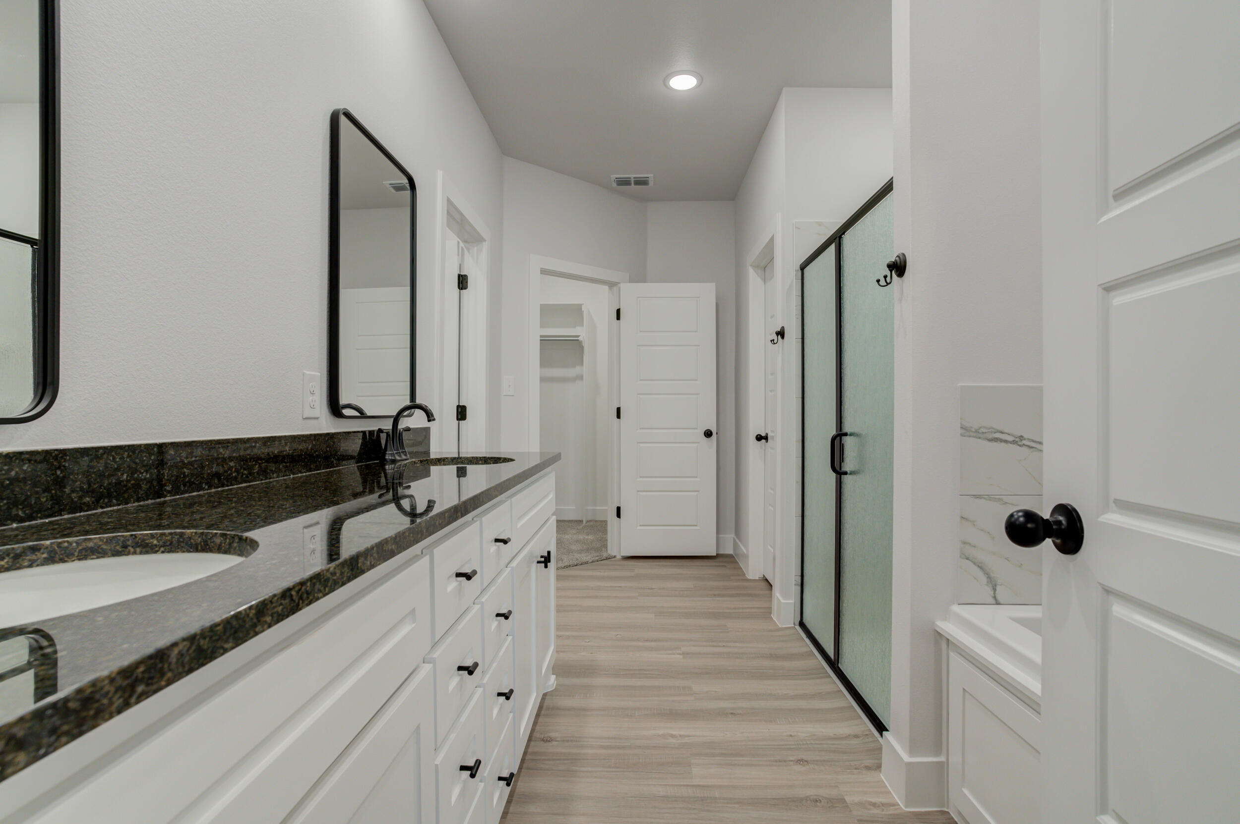5808 Viola Avenue Lubbock, TX 79407 - Photo 41 of 60 1DSC08806_07_08_09_10