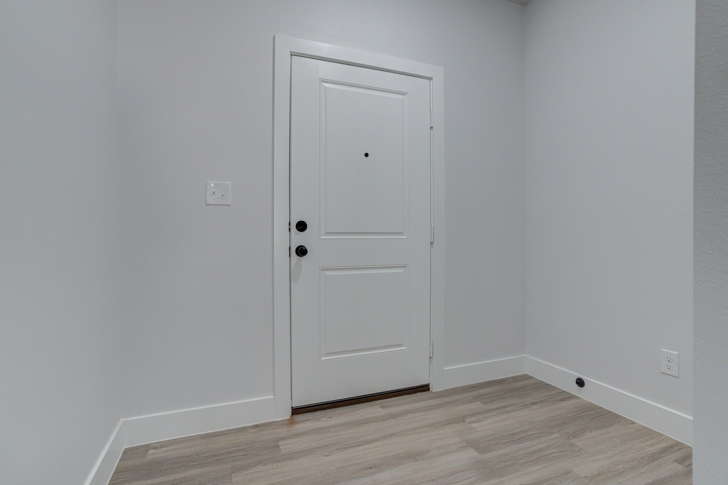 5808 Viola Avenue Lubbock, TX 79407 - Photo 7 of 60 a view of an empty room