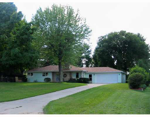 55075 Country Club Road South Bend, IN 46628 - Photo 1 of 8 Gallery Image 1