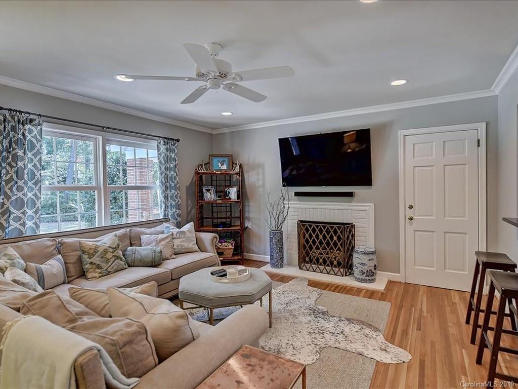 409 Robmont Road Charlotte, NC 28270 - Photo 12 of 41 Gallery Image 12