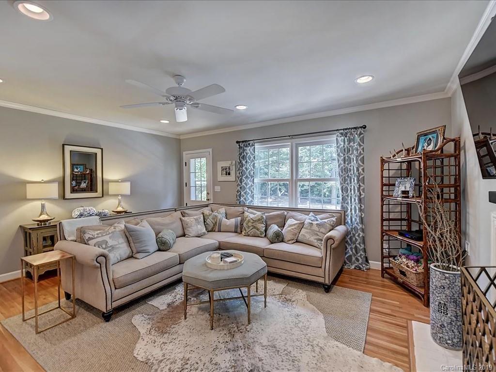 409 Robmont Road Charlotte, NC 28270 - Photo 13 of 41 Gallery Image 13