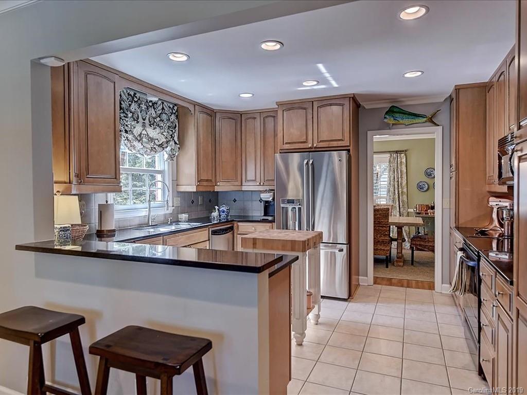 409 Robmont Road Charlotte, NC 28270 - Photo 15 of 41 Gallery Image 15