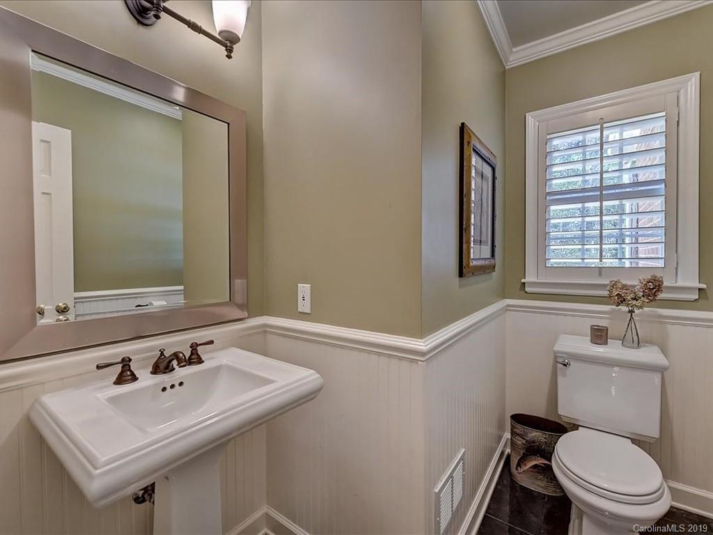 409 Robmont Road Charlotte, NC 28270 - Photo 20 of 41 Gallery Image 20