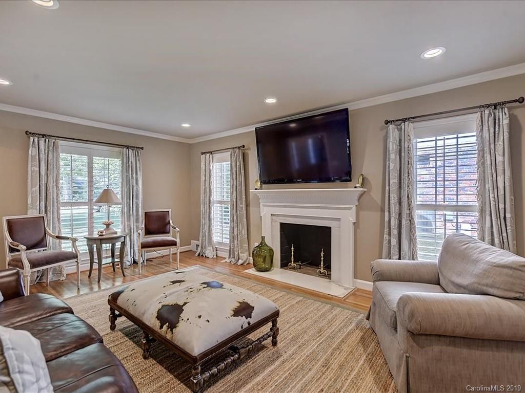 409 Robmont Road Charlotte, NC 28270 - Photo 7 of 41 Gallery Image 7