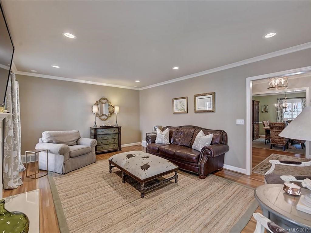 409 Robmont Road Charlotte, NC 28270 - Photo 8 of 41 Gallery Image 8