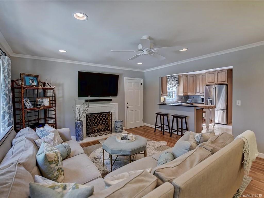 409 Robmont Road Charlotte, NC 28270 - Photo 10 of 41 Gallery Image 10