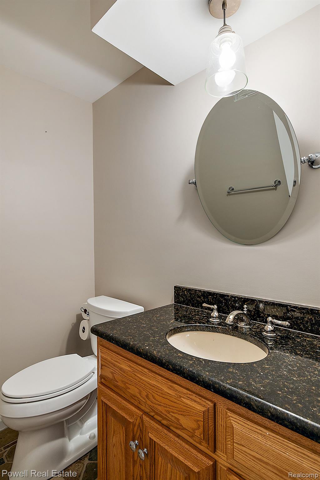 803 Satterlee Road Bloomfield Hills, MI 48304 - Photo 26 of 47 Lower Level Lavatory