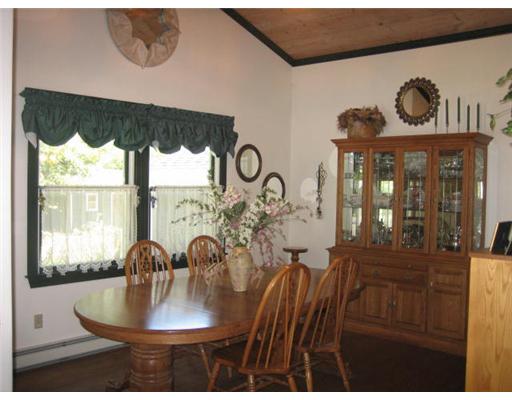 23 Fox Ridge Drive Richmond, RI 02898 - Photo 7 of 12 Dining Room.
