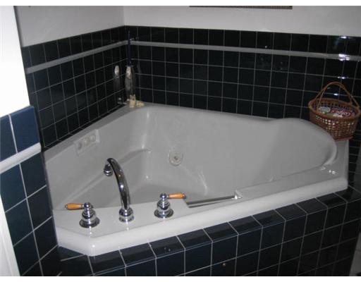 23 Fox Ridge Drive Richmond, RI 02898 - Photo 8 of 12 Bathroom.