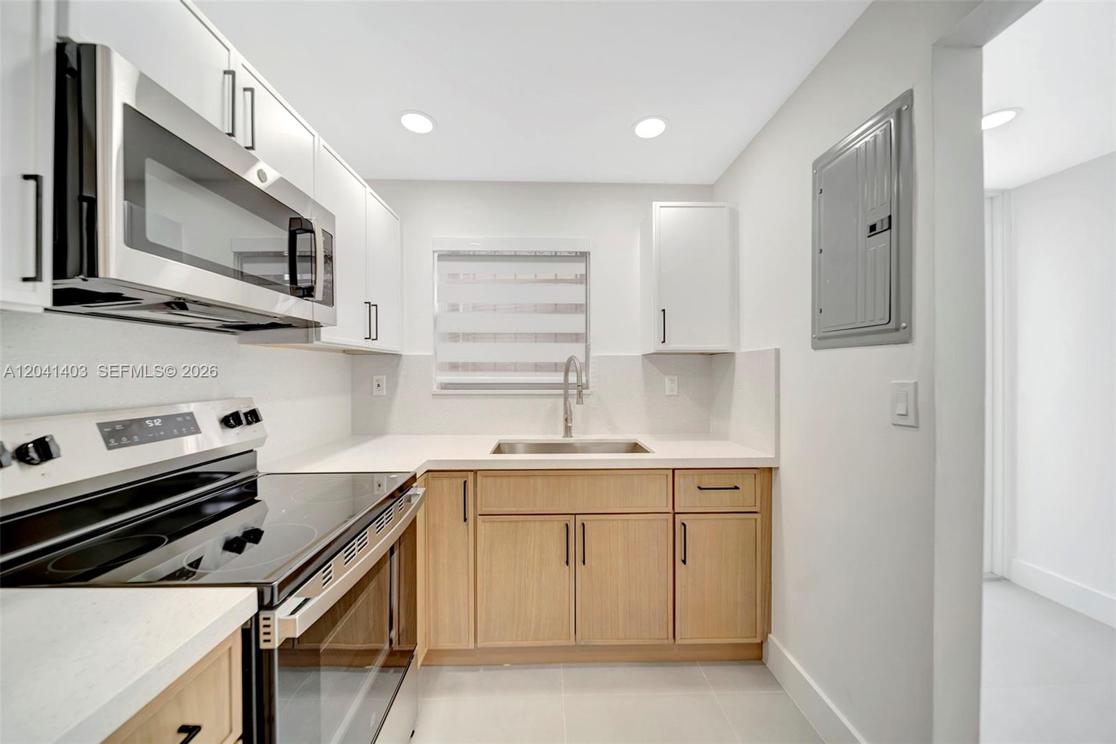 1083 West 38th Street, Unit 238 Hialeah, FL 33012 - Photo 4 of 34