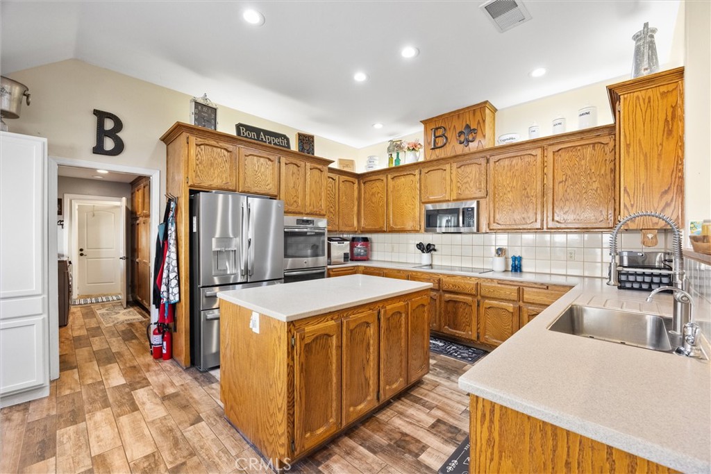 26920 Clear Creek Road Keene, CA 93531 - Photo 30 of 73