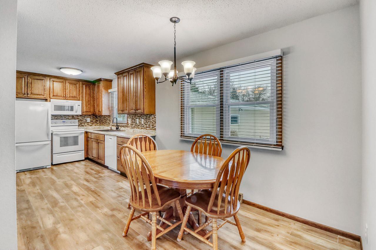 419 Brook Avenue Moorhead, MN 56560 - Photo 12 of 45