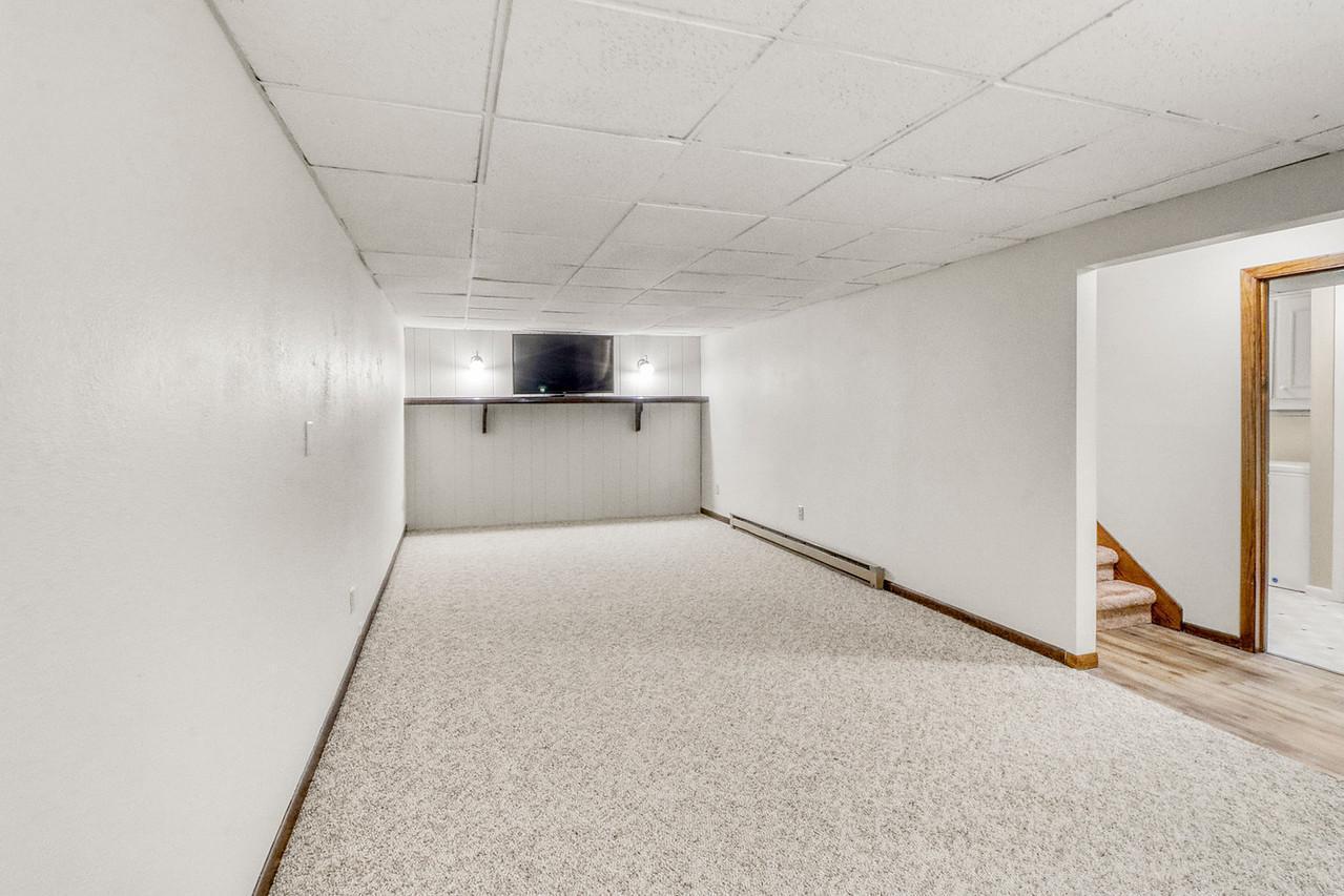 419 Brook Avenue Moorhead, MN 56560 - Photo 28 of 45