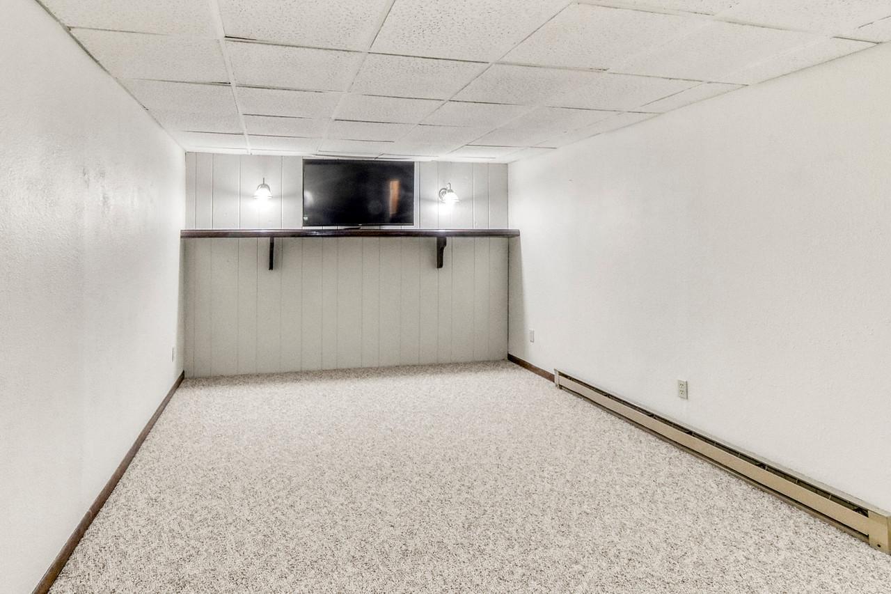 419 Brook Avenue Moorhead, MN 56560 - Photo 29 of 45