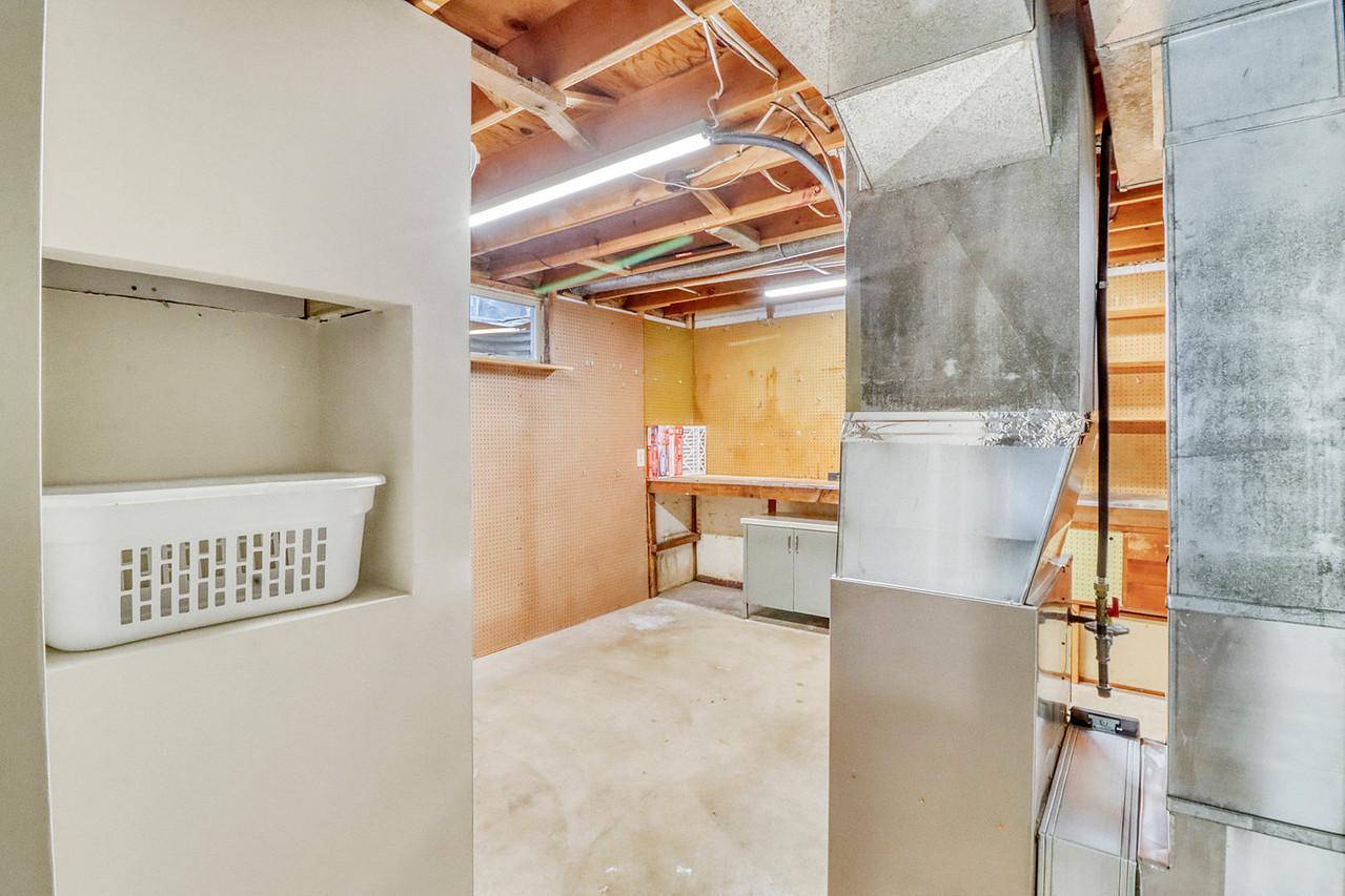 419 Brook Avenue Moorhead, MN 56560 - Photo 36 of 45