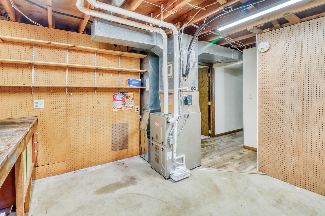 419 Brook Avenue Moorhead, MN 56560 - Photo 39 of 45