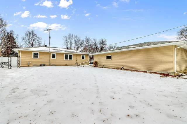 $289,900 | 419 Brook Avenue, Moorhead, MN 56560