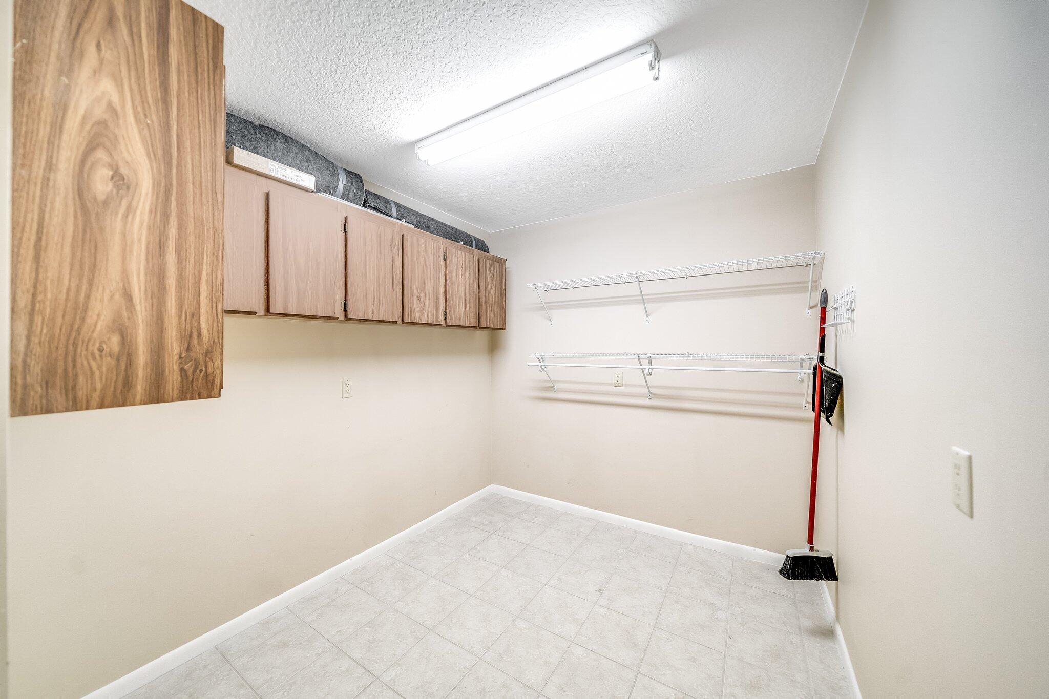 6109 Balboa Circle, Unit 302 Boca Raton, FL 33433 - Photo 27 of 40 41-web-or-mls-JOY09536