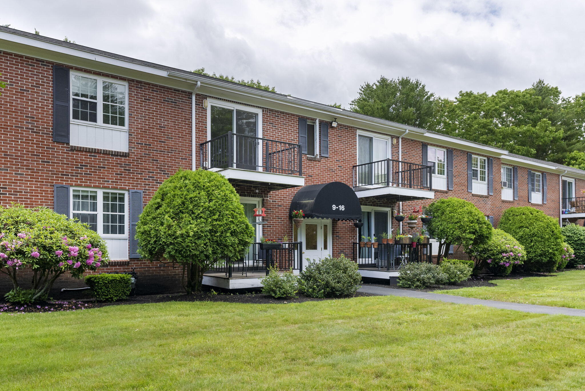 246 East Bridge Street, Unit 13 Westbrook, ME 04092 - Photo 2 of 25 3-web-or-mls-DSC01019