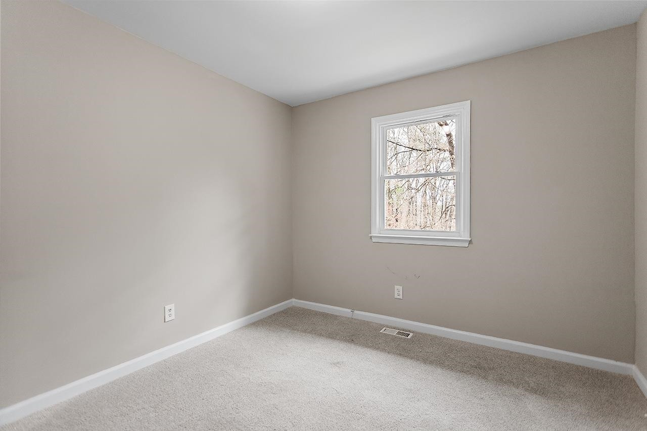 621 Hurley Road Durham, NC 27703 - Photo 16 of 29 Photo 16