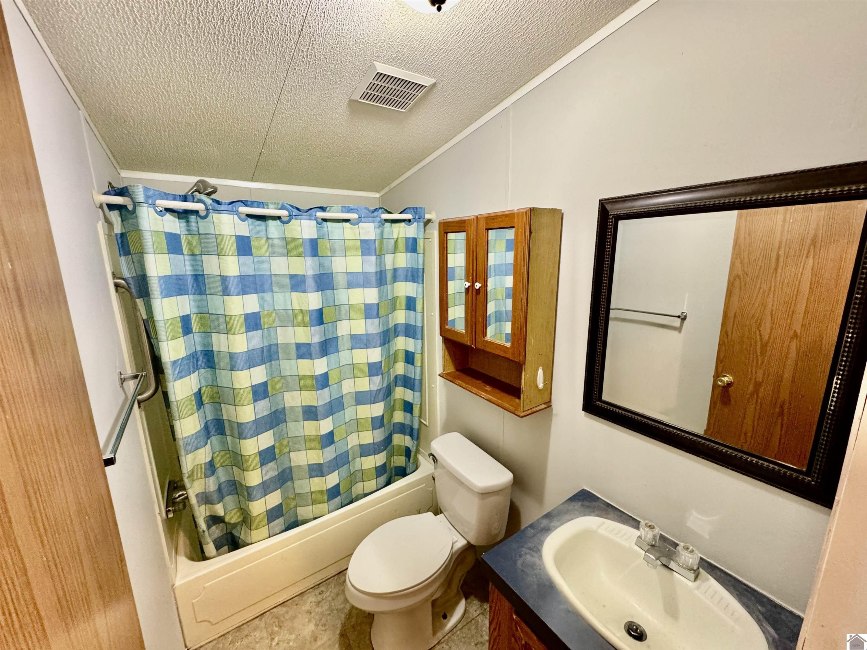 108 Loop Road Kuttawa, KY 42055 - Photo 11 of 24 Photo 11