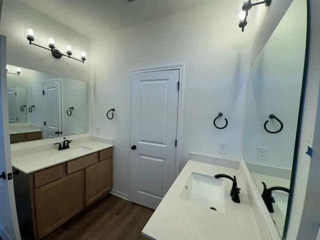 $429,900 | 3717 Pin Oak Hills, Seguin, TX 78155